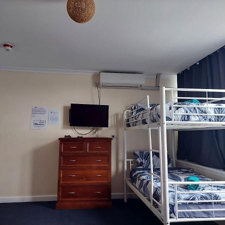 Port Adelaide Backpackers Hostel Kültér fotó