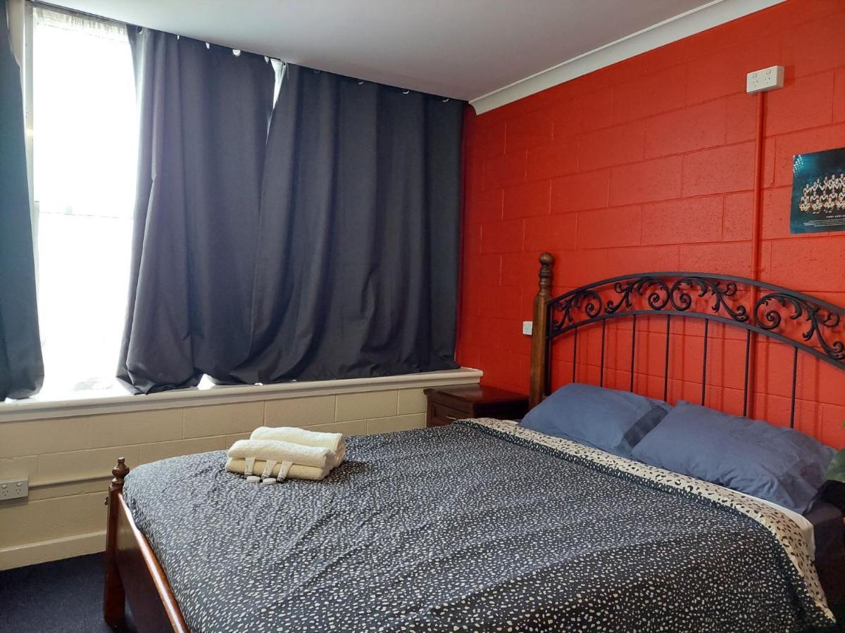 Port Adelaide Backpackers Hostel Kültér fotó