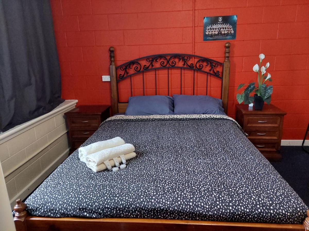 Port Adelaide Backpackers Hostel Kültér fotó