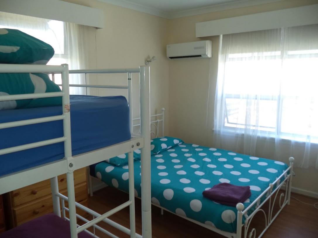 Port Adelaide Backpackers Hostel Kültér fotó